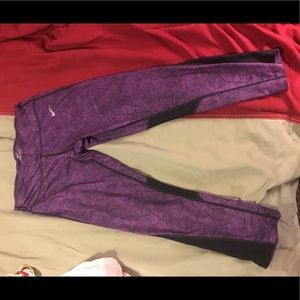 Purple Nike dry fit cropped leggings